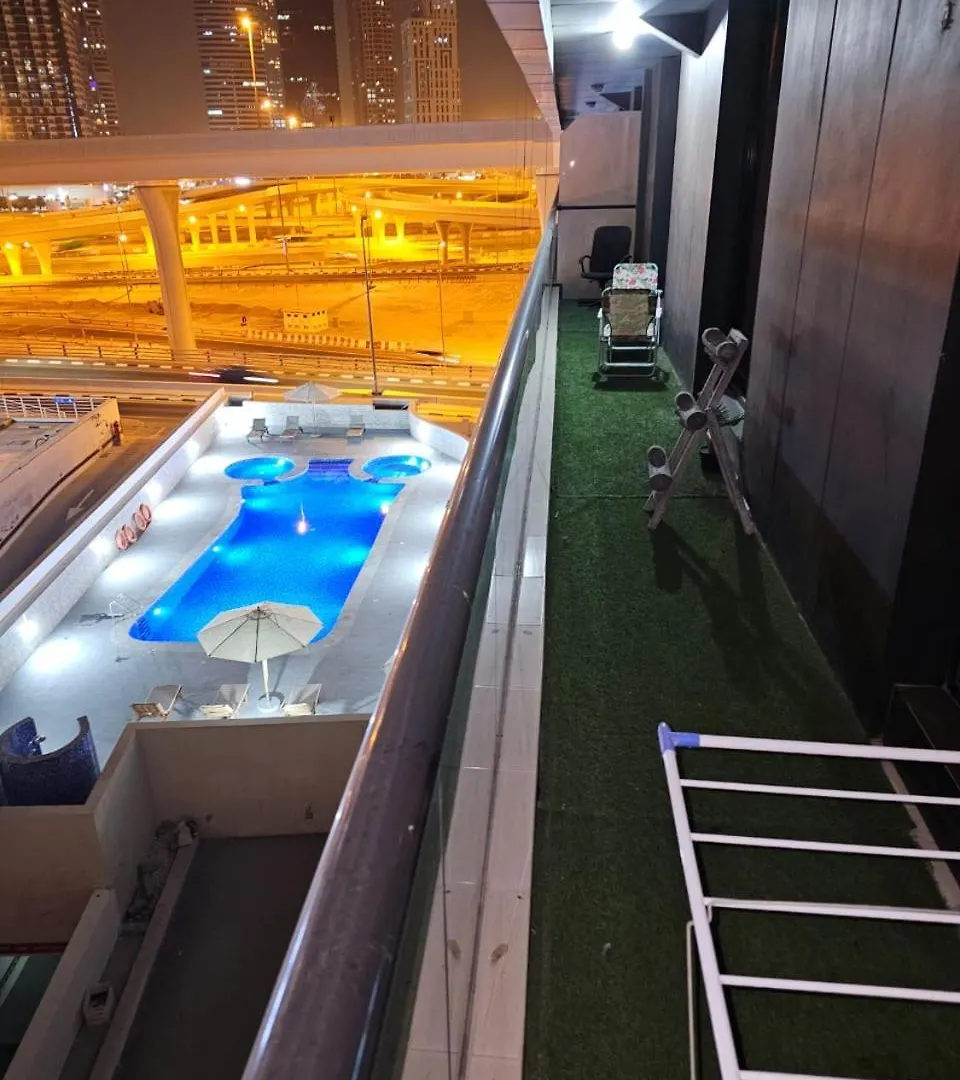 Apartment Peaceful 2 Bedroom Hall Unit In Dubai Marina