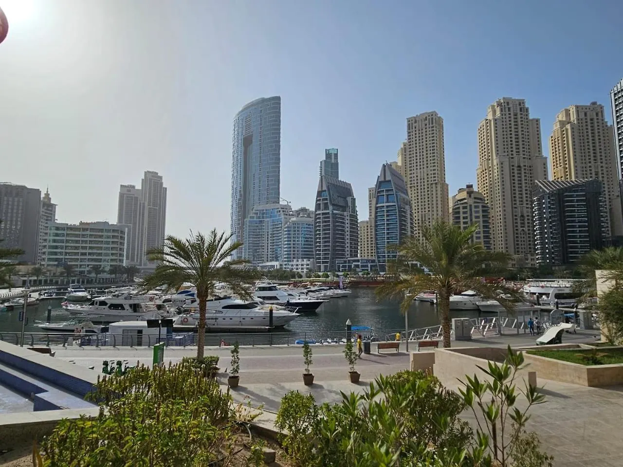 Apartment Peaceful 2 Bedroom Hall Unit In Dubai Marina