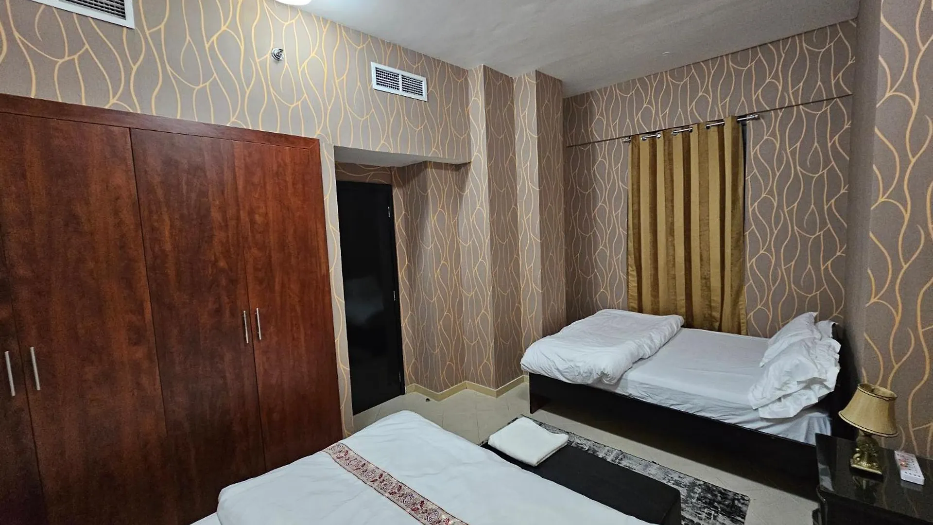 Peaceful 2 Bedroom Hall Unit In Dubai Marina Apartment
