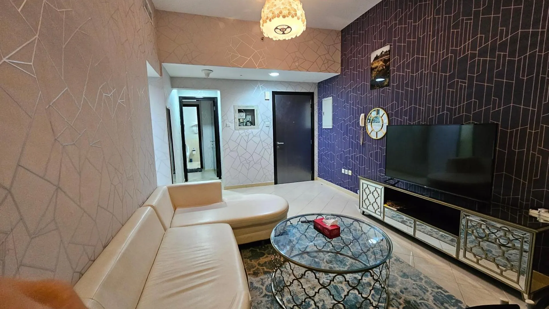Peaceful 2 Bedroom Hall Unit In Dubai Marina Apartment